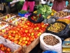 Buntes Treiben auf dem Markt